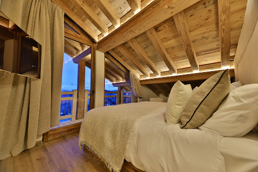 Chalet avec piscine 1