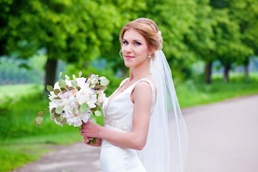 Fotografer pernikahan Aleksandr Kostosyak (saniol). Foto tanggal 7 Mei 2018