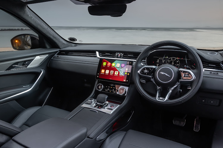 This updated SVR benefits from the company’s latest-generation Pivi Pro infotainment system.