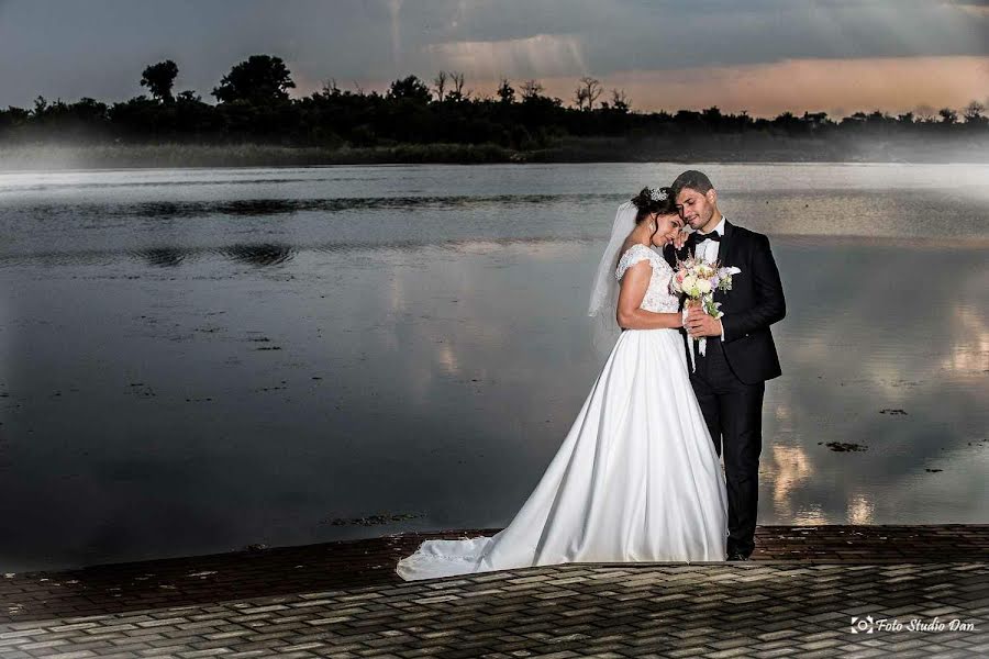 Wedding photographer Dănuț Maleș (males). Photo of 18 February 2019