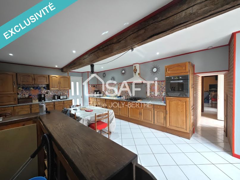 Vente maison 5 pièces 158 m² à Ballée (53340), 168 500 €