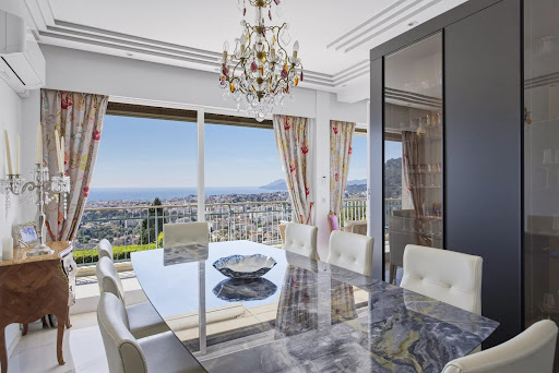 Apartment with terrace 3