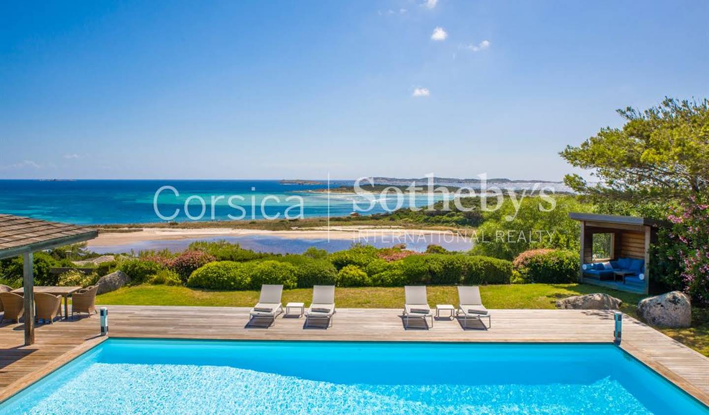 Seaside villa with pool Bonifacio