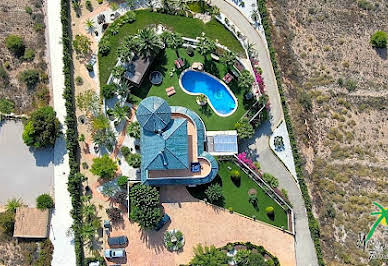 Villa with pool 5