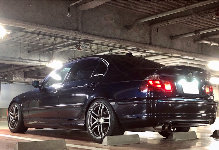 320i Mスポーツの朝早いけどむっちゃ楽しいですよ〜！に関するカスタム事例の投稿画像1枚目