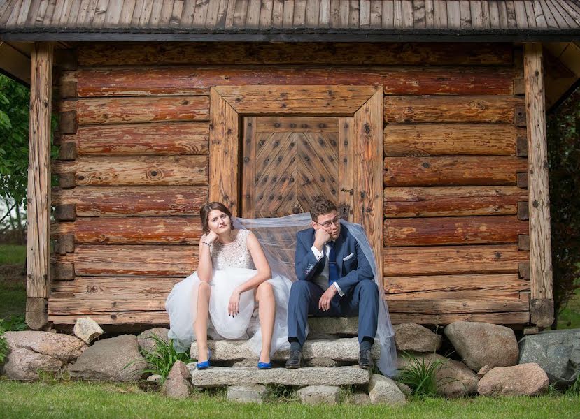 Fotógrafo de casamento Mariusz Raźniewski (razniewski). Foto de 25 de fevereiro 2020