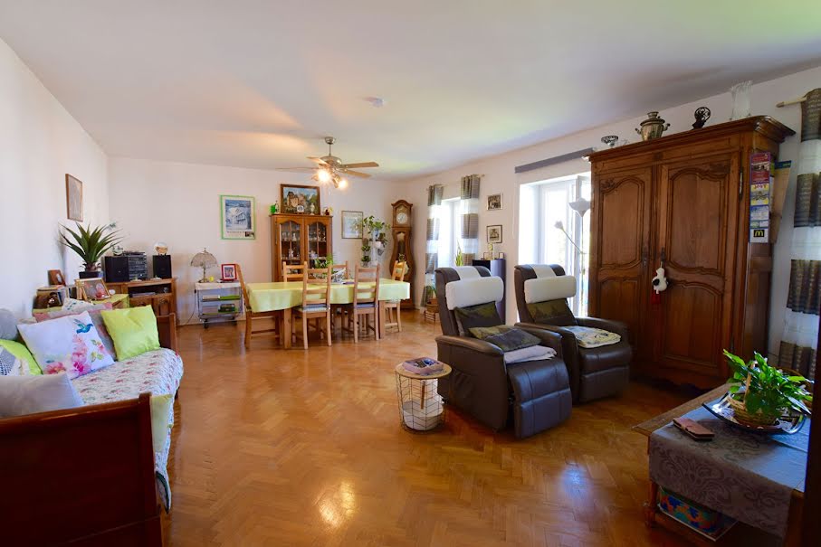 Vente appartement 5 pièces 109 m² à Avallon (89200), 160 000 €