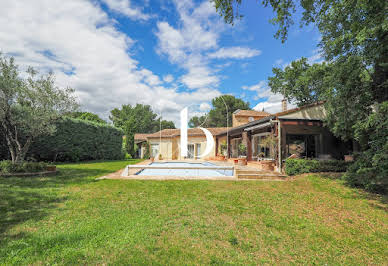 Villa with pool and terrace 2