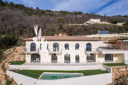 Villa avec piscine 1