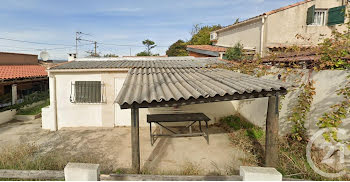 maison à Saint-Mitre-les-Remparts (13)