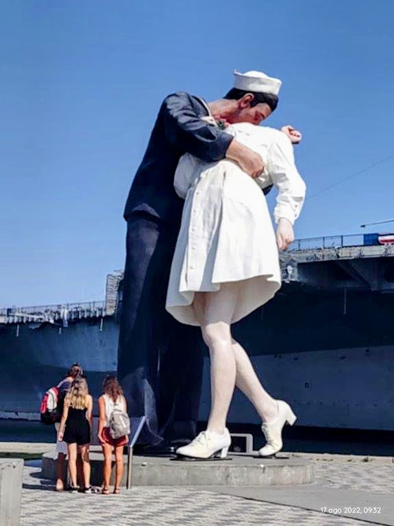 THE UNCONDITIONAL SURRENDER (San Diego) di eugeniatempesta