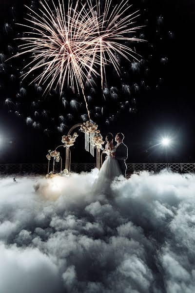 Fotógrafo de casamento Dmitriy Poznyak (des32). Foto de 22 de janeiro 2022