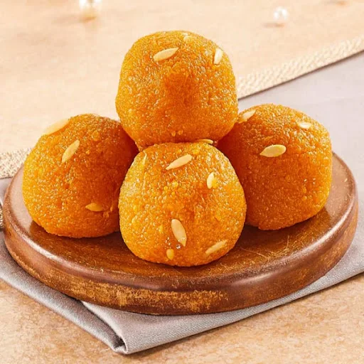 Mothichur Laddu