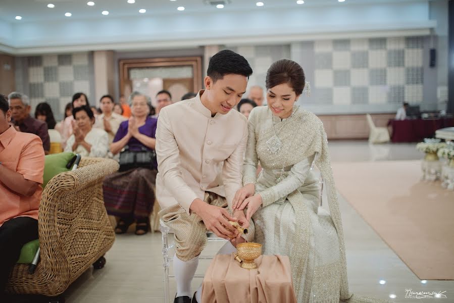 Fotografo di matrimoni Narongsak Leelahawiroch (leelahawiroch). Foto del 8 settembre 2020