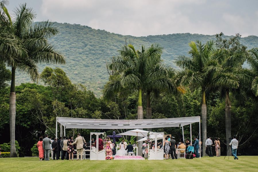 Wedding photographer Luis Gamborino (lgambo). Photo of 2 December 2016