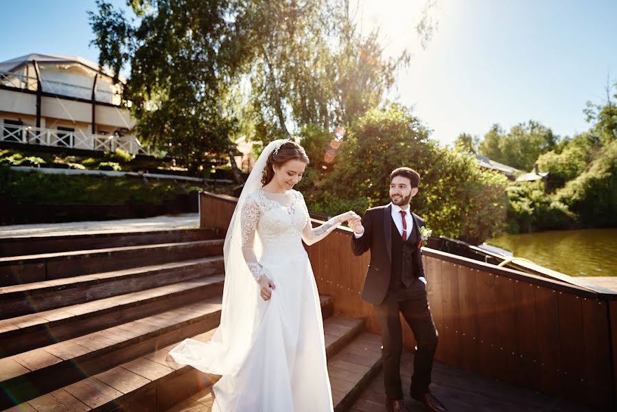 婚礼摄影师Vyacheslav Apalkov（observer）。2019 11月6日的照片