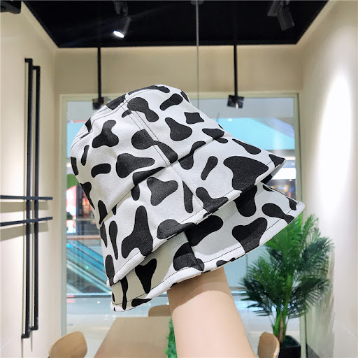 Title 3, Cow pattern fisherman hat