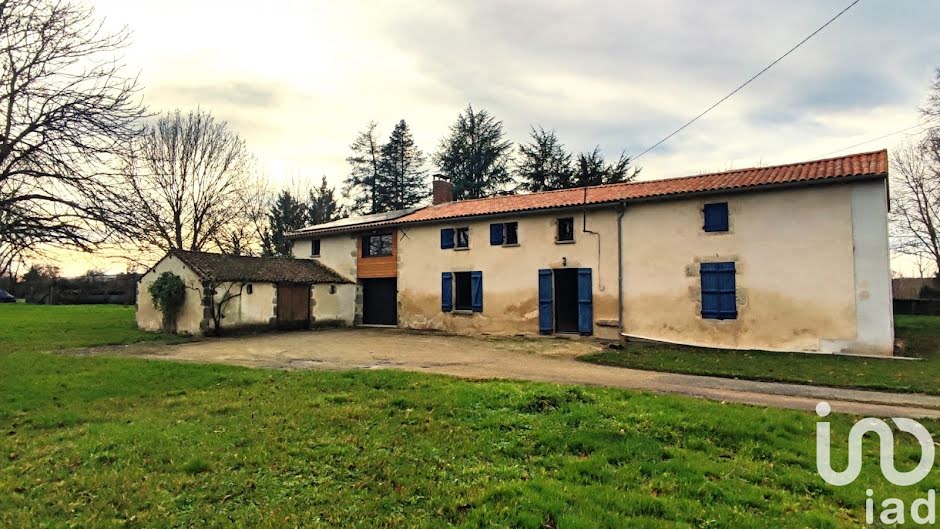 Vente maison 7 pièces 170 m² à Amailloux (79350), 178 000 €