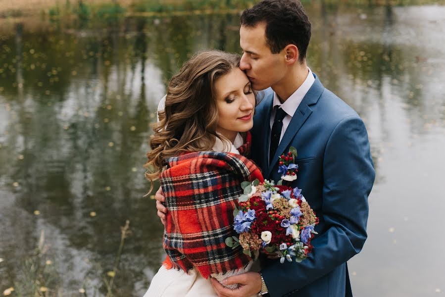 Fotografo di matrimoni Artem Mishenin (mishenin). Foto del 17 ottobre 2016