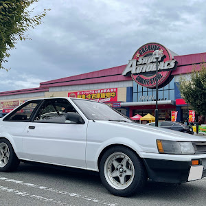 カローラレビン AE86