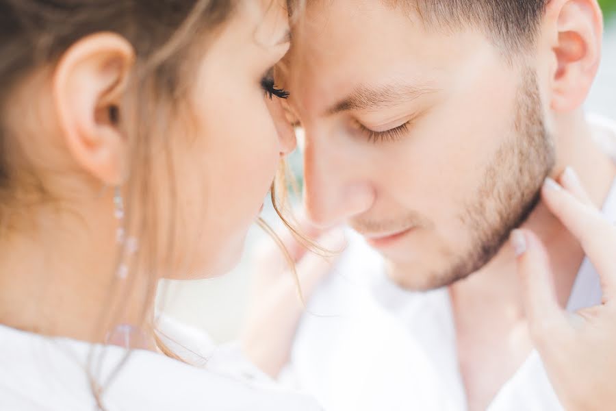 Wedding photographer Lubov Lisitsa (lubovlisitsa). Photo of 27 July 2016