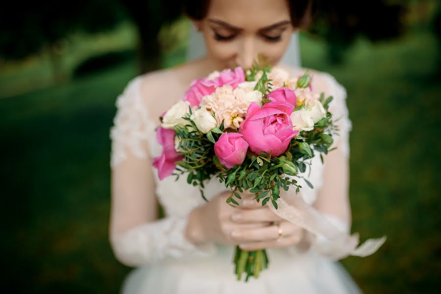 Fotógrafo de casamento Marin Yutish (yutish). Foto de 10 de maio 2017