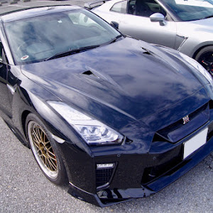 NISSAN GT-R R35