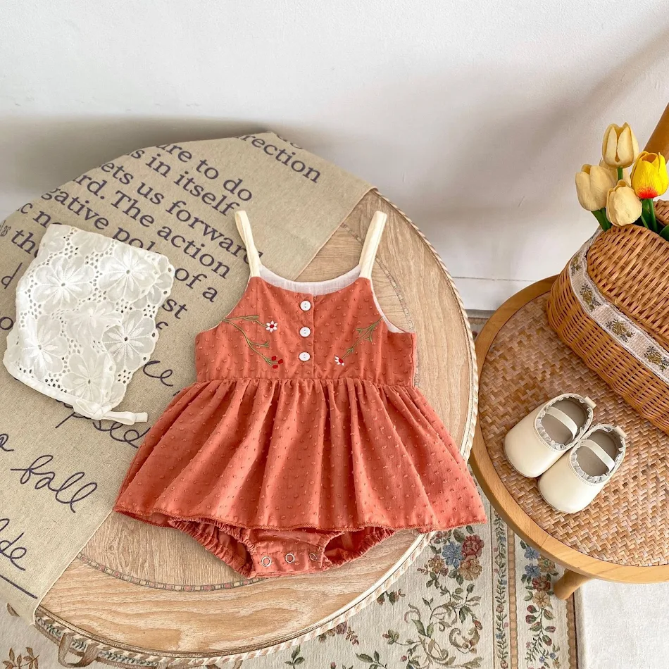Monito Personalizado Princesa Sling con Falda Bordada Jumpsuit Romper Triángulo Perfecto para Bebés Comodidad y Estilo