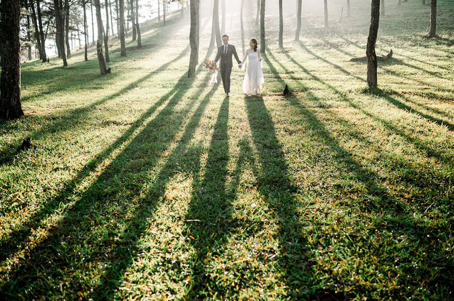 Fotograful de nuntă Nien Truong (nientruong3005). Fotografia din 27 august 2020