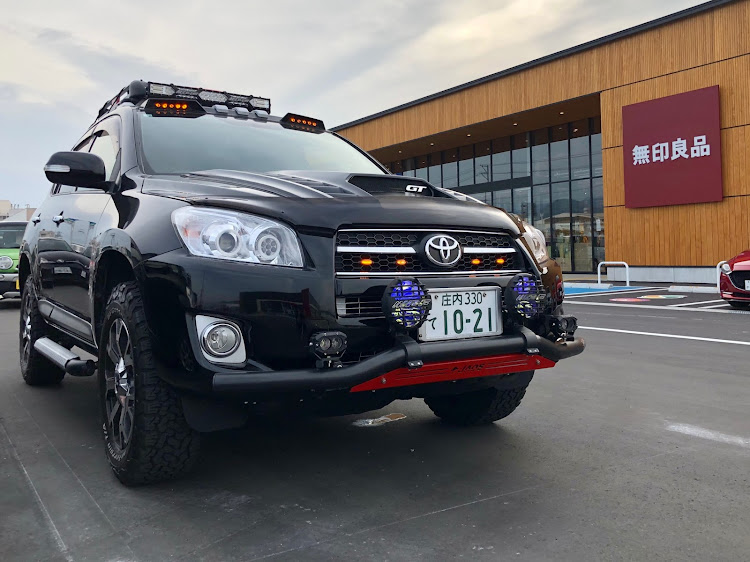 RAV4の天童にドライブ・無印良品新店舗・車熱は灼熱・現行に負けるな！・サイドマーカー塗装に関するカスタム事例の投稿画像1枚目