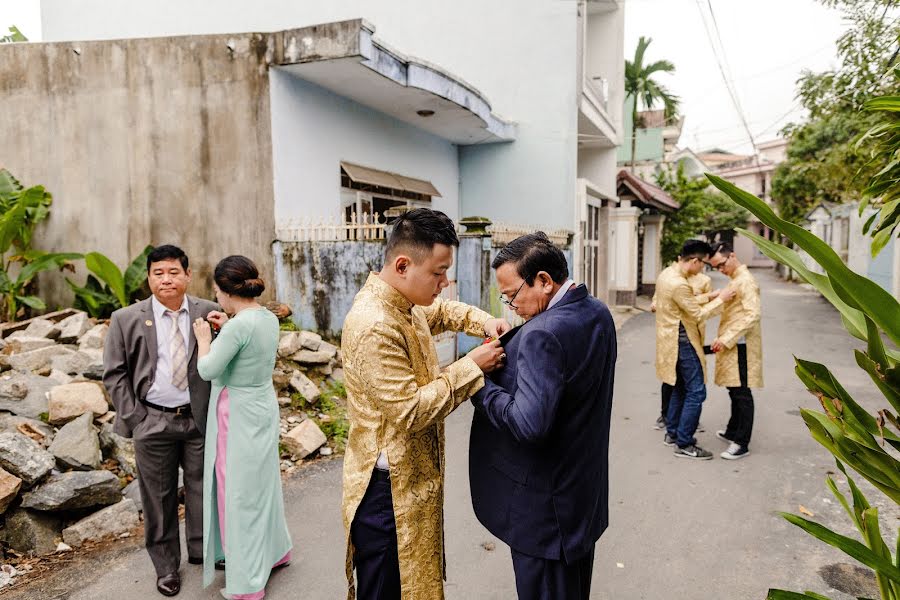 Fotógrafo de casamento Vĩnh Khoa (khoango). Foto de 7 de dezembro 2017