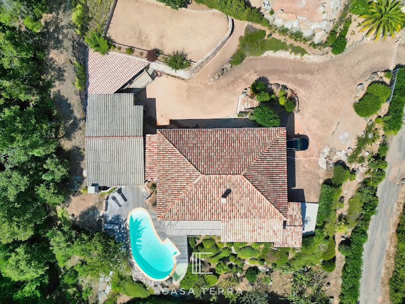 Vente villa 5 pièces 156 m² à Sainte lucie de porto vecchio (20144), 936 000 €