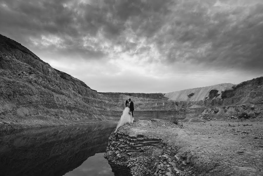 Fotógrafo de casamento Sergey Boshkarev (sergeybosh). Foto de 31 de agosto 2020