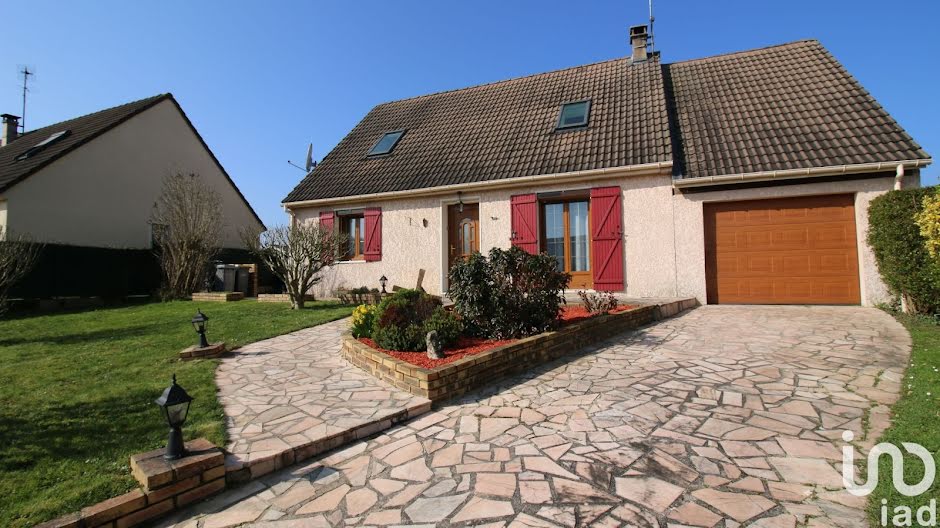 Vente maison 5 pièces 135 m² à Dammartin-en-Goële (77230), 380 000 €