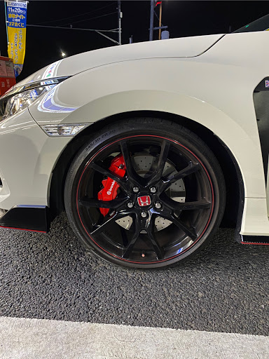 シビックタイプr Fk8の悲しみ ガリ傷 あーぁ ショックは大きい に関するカスタム メンテナンスの投稿画像 車のカスタム情報はcartune