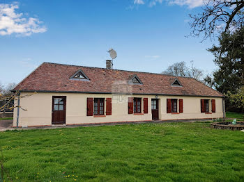 maison à Beaumont-le-Roger (27)