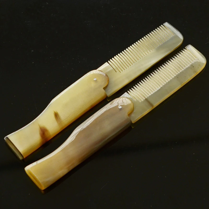 Pettine pieghevole portatile per bambini in vero corno di bue. Compatto e resistente, perfetto per i viaggi e per districare i capelli dei bambini.