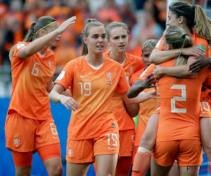 Nederland met perfect rapport naar volgende ronde op WK vrouwenvoetbal, Kameroen met Houdini-act in minuut 95