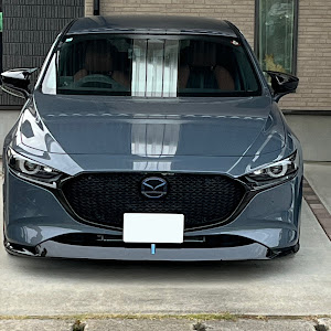 MAZDA3