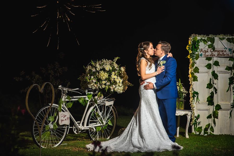 Fotografo di matrimoni Oscar Osorio (oscarosorio). Foto del 25 marzo 2019