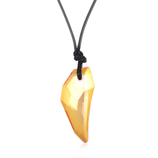 Title 4, Pendentif Croc de Loup en Pierre Naturelle