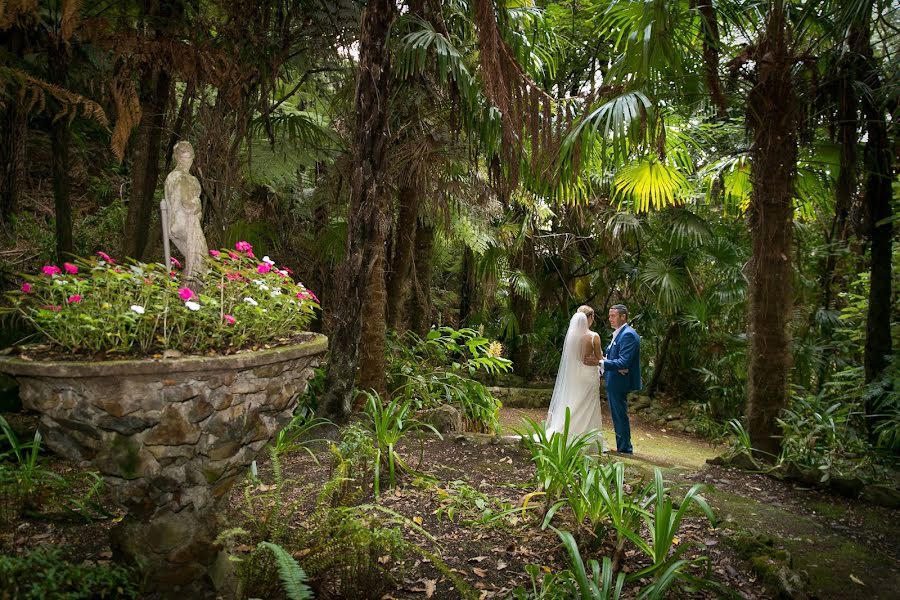 Wedding photographer David Garratt (davidgarratt). Photo of 24 July 2018