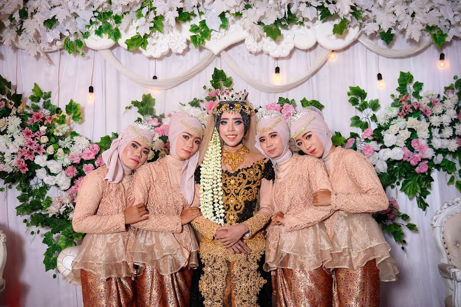 Свадебный фотограф Eka Juli Putra (ekajuli). Фотография от 21 июня 2020