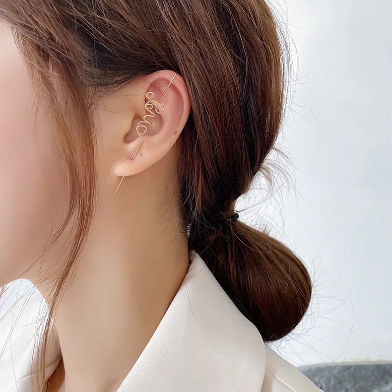 Brincos de zircônia com diamantes de cristal Trend Line Novos, piercings brilhantes e elegantes, perfeitos para presentes.