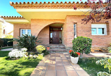 Maison avec piscine et jardin 2