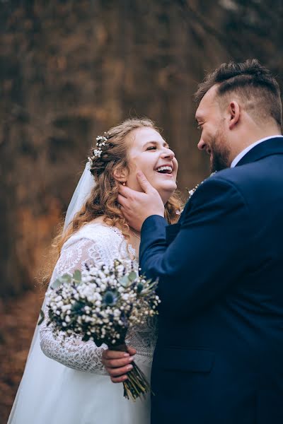 Wedding photographer Barbora Chmelařová (fotobarbora). Photo of 20 February 2023