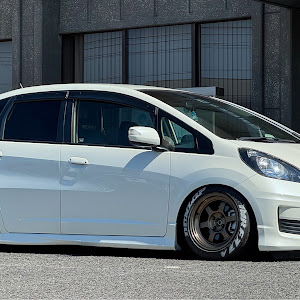 フィット GE8