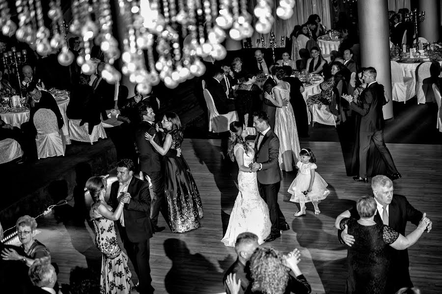 Fotógrafo de casamento Magdalena Gheonea (magdagheonea). Foto de 3 de janeiro 2019