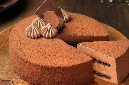 Eggless Chocolate Hazelnut Cake