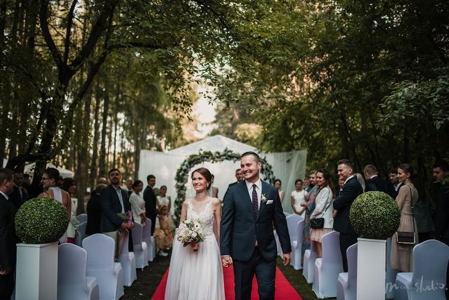 Fotógrafo de casamento Maksymilian Michalik (michalikstudio). Foto de 6 de agosto 2019